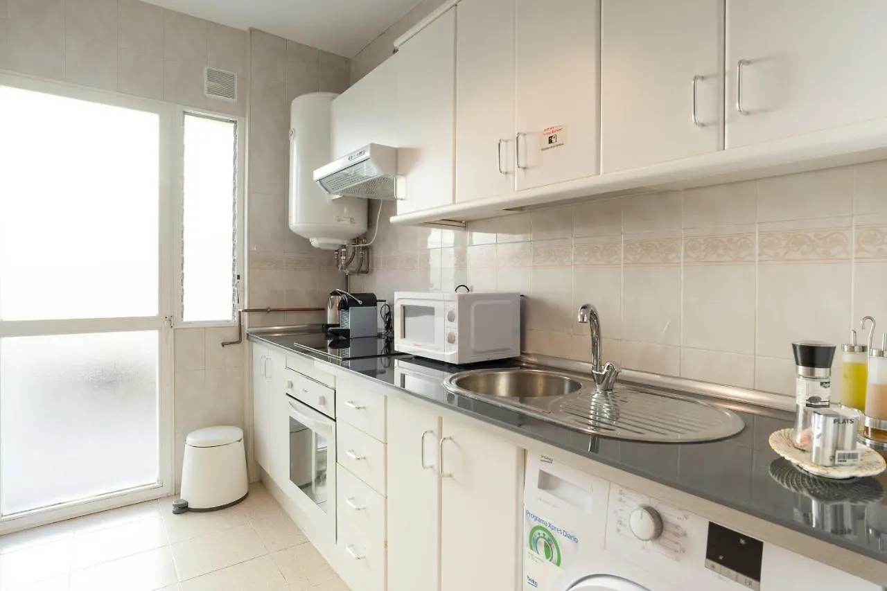 Apartmán Ambb-Private Patio-Steps Away From Old Town Màlaga 0*,